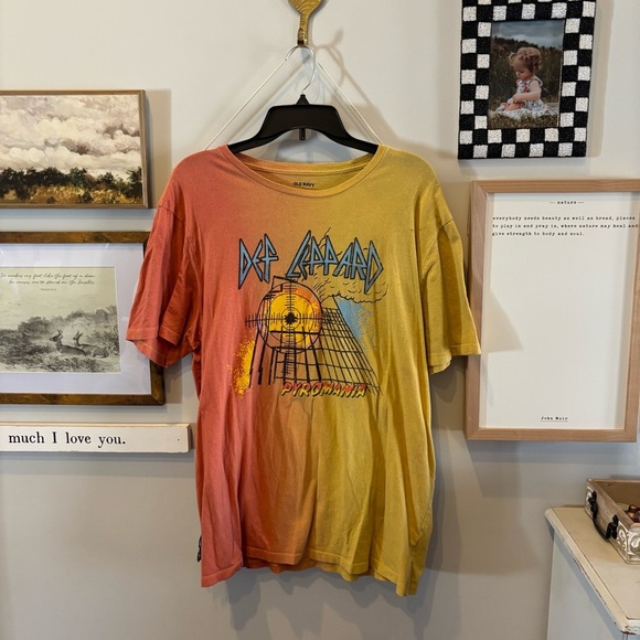 old navy def leppard pyromania tee - Picture 2 of 5